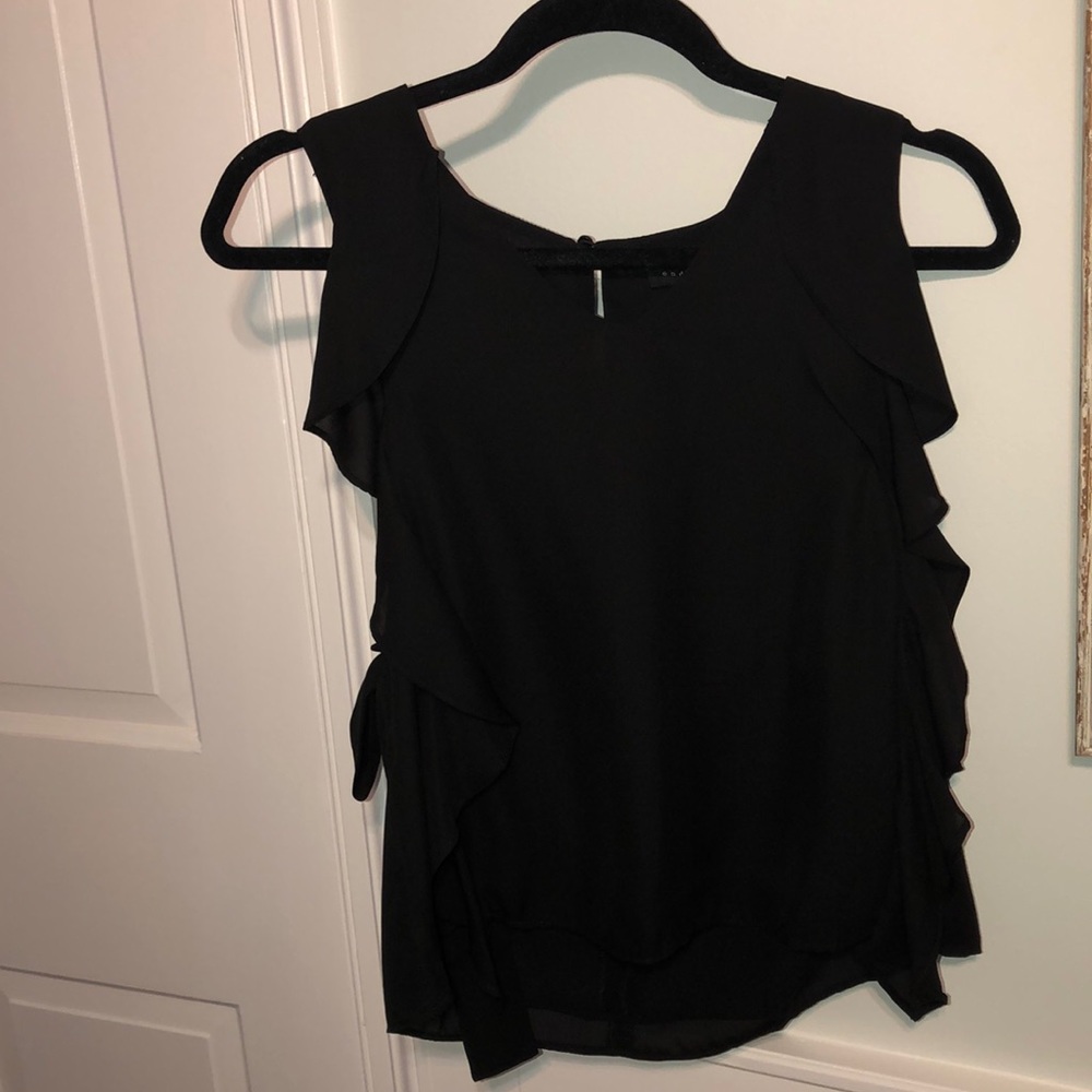 *NEW WITH TAGS* *never worn before* Black Top